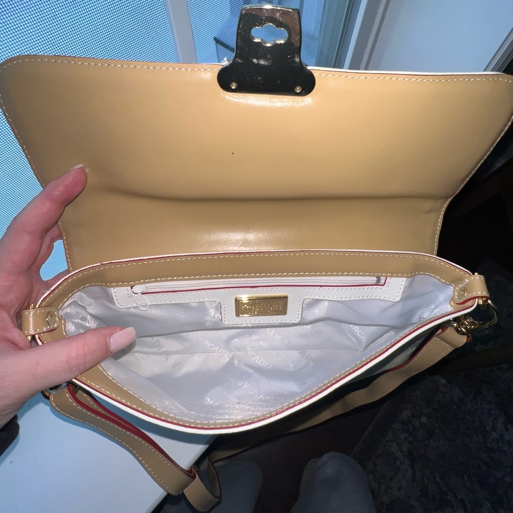 Arcadia Leather Crossbody Bag - Picture 5 of 12